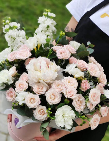 Студія квітів La Fleur у Звягелі