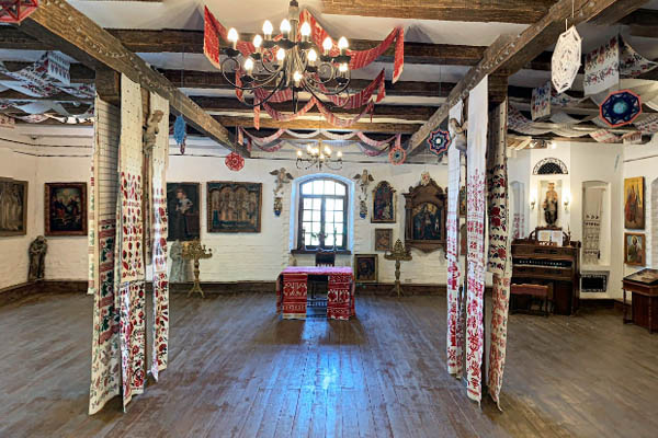 Collections and expositions of the Radomysl Castle-Museum детальніше на listhub.zt.ua