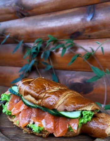 Croissant Cafe-Bar
