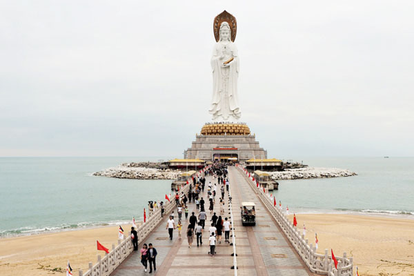 Statue of the bodhisattva Guanyin